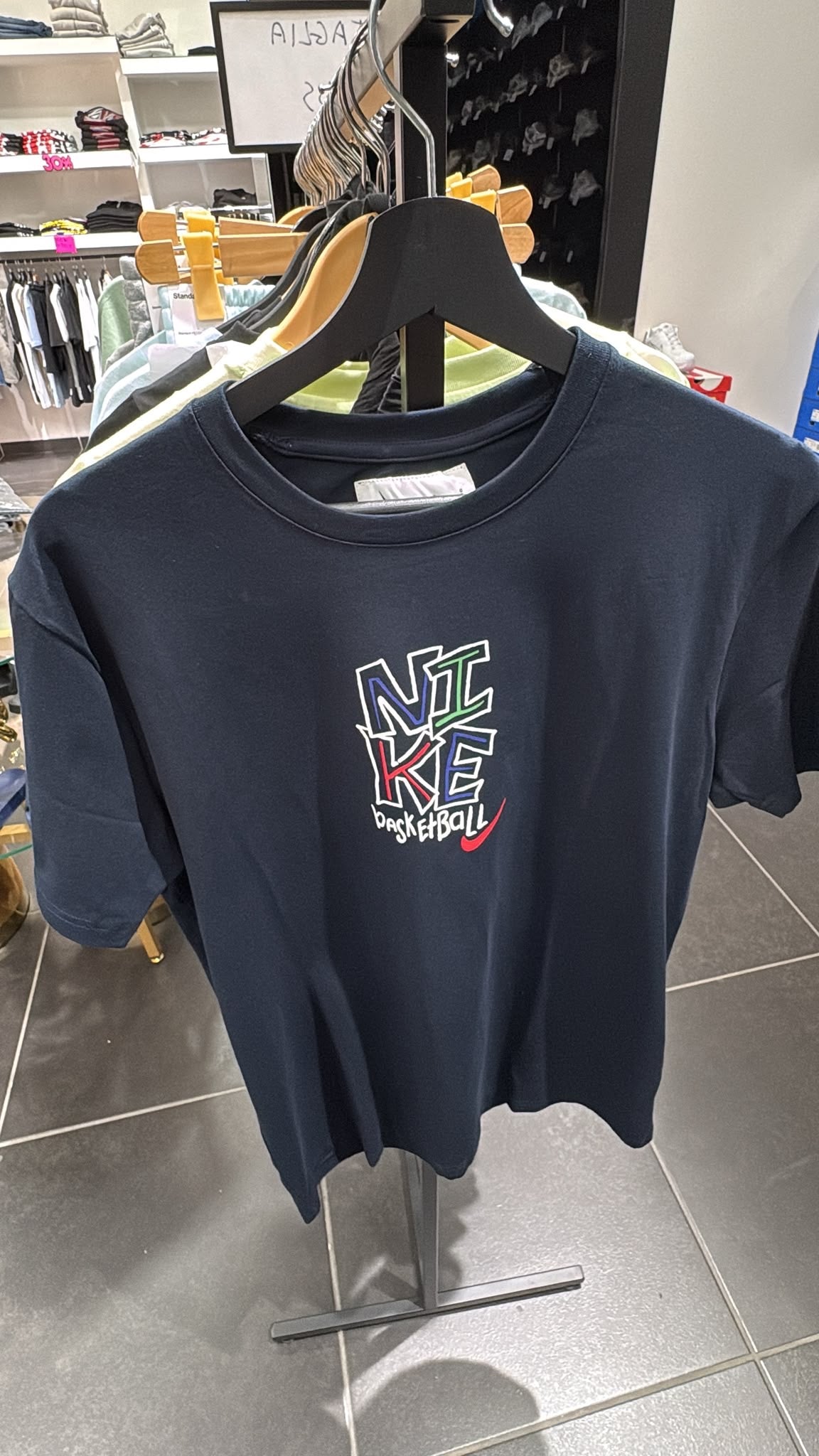 T-SHIRT NIKE