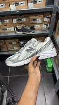 NEW BALANCE U7402Y9