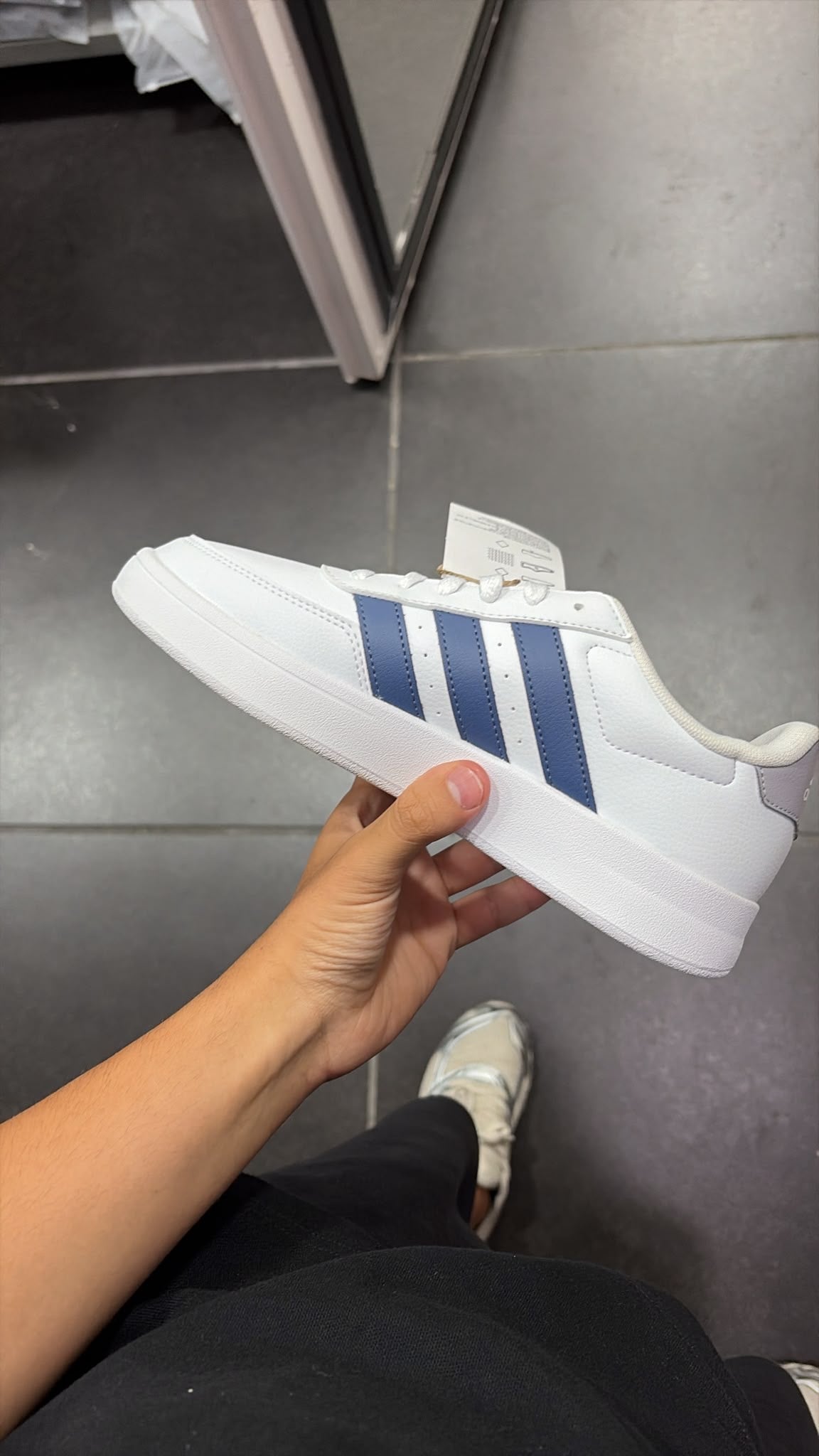 ADIDAS BREAKNET 2.0