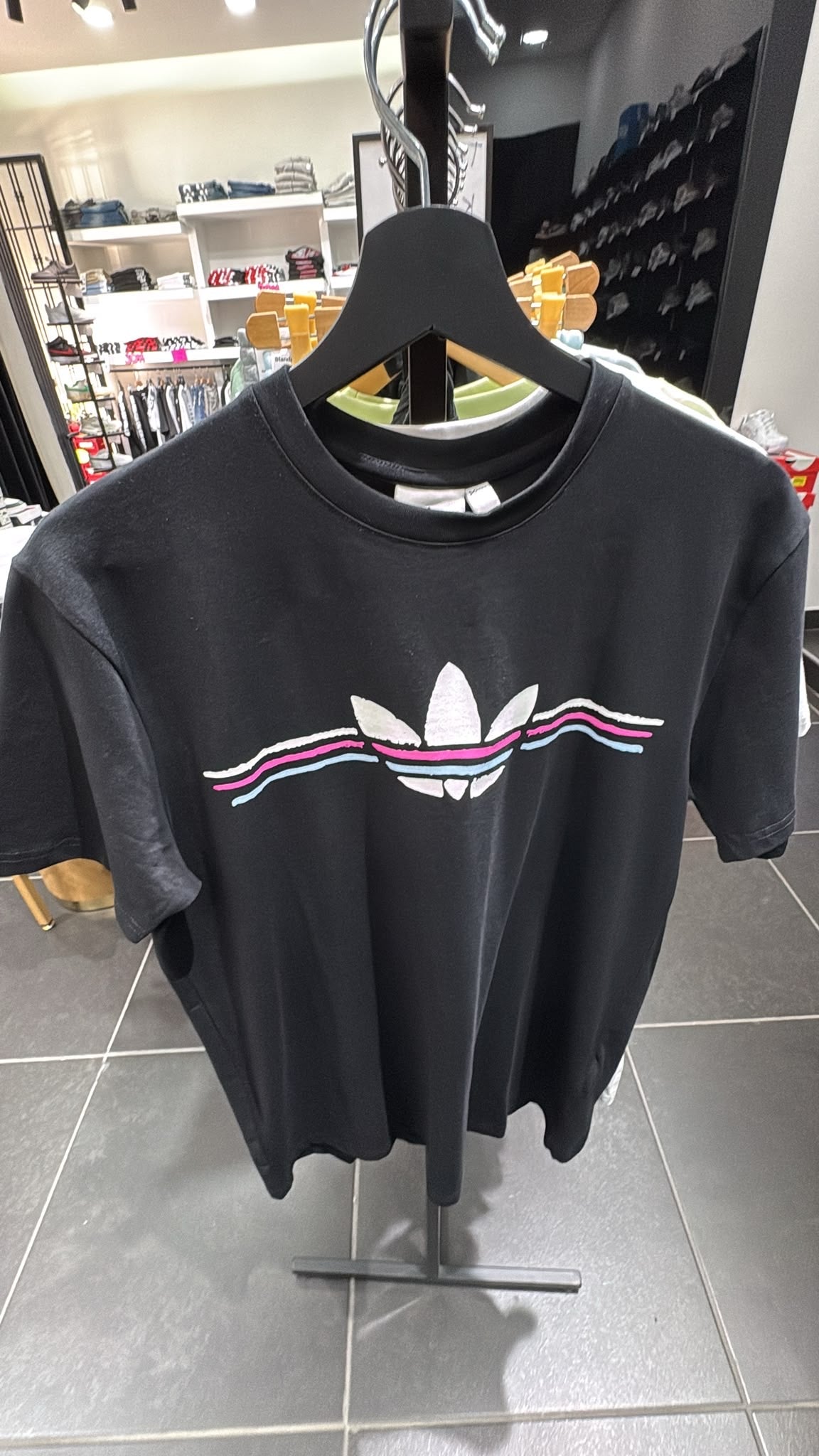 T-SHIRT ADIDAS