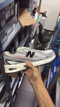 NEW BALANCE U740YG2