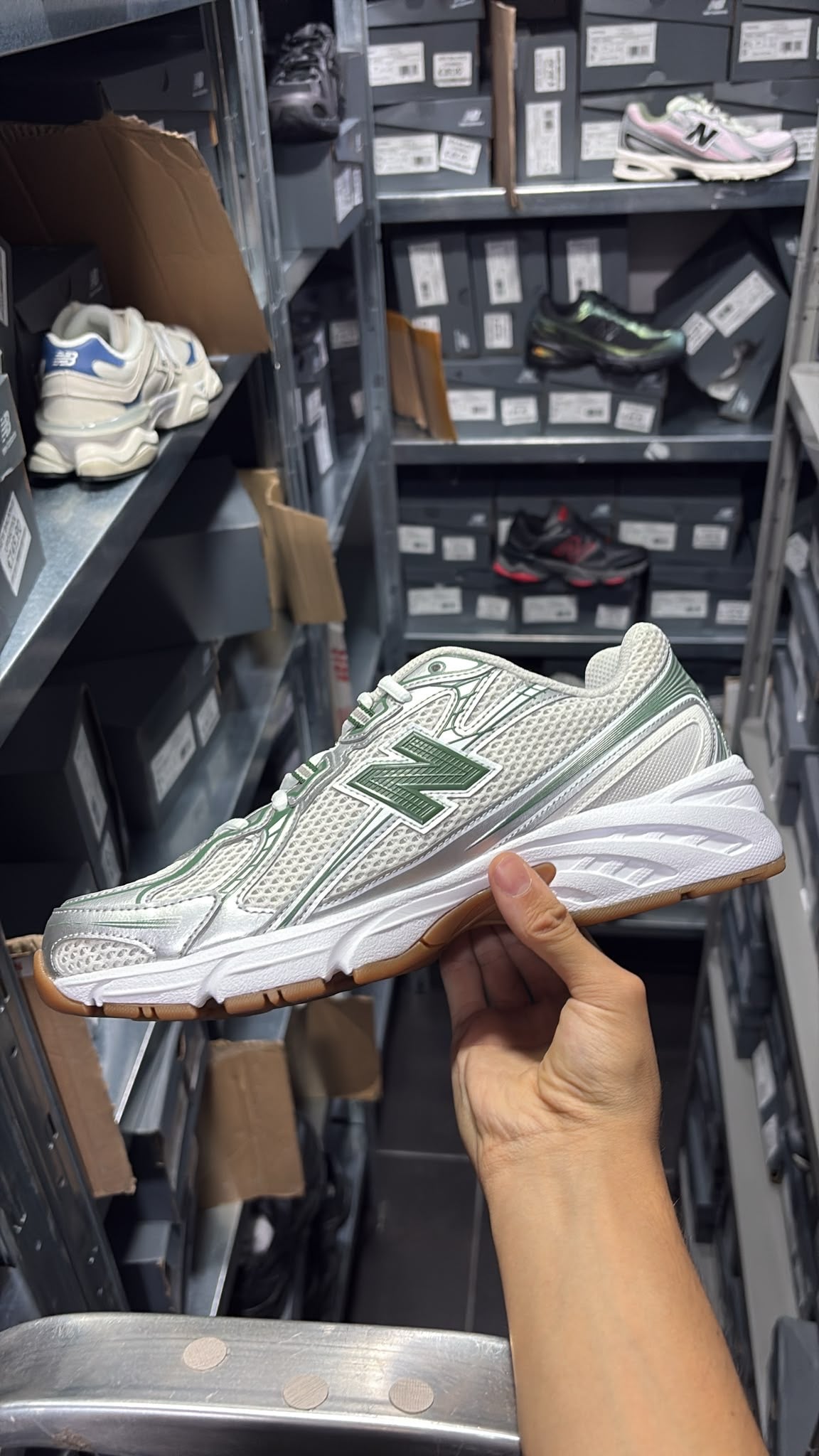 NEW BALANCE U740SF2