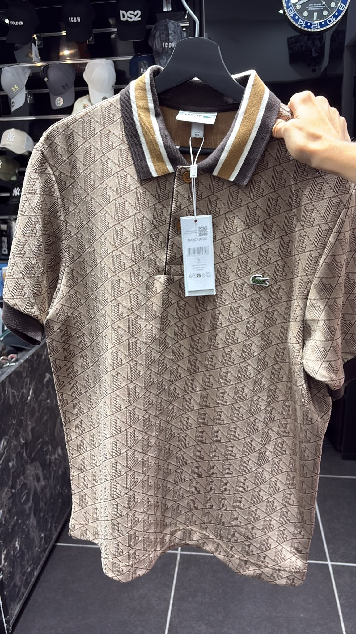 POLO LACOSTE BEIGE MONOGRAM