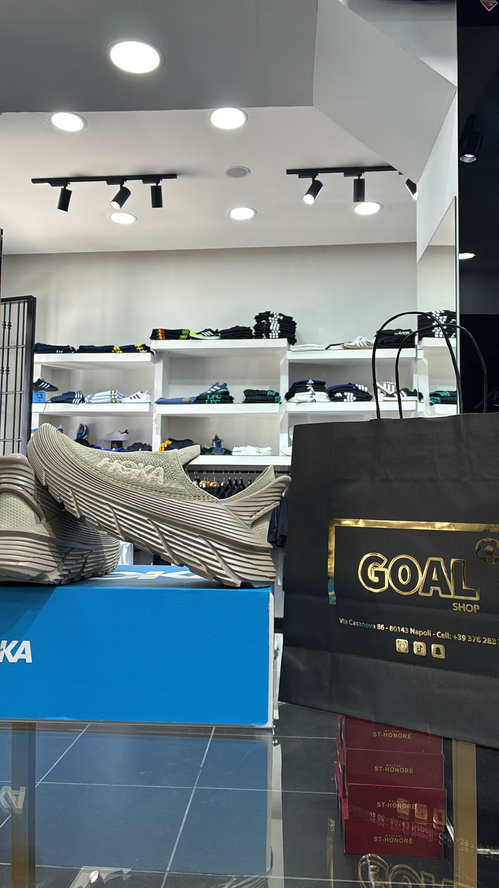 HOKA
