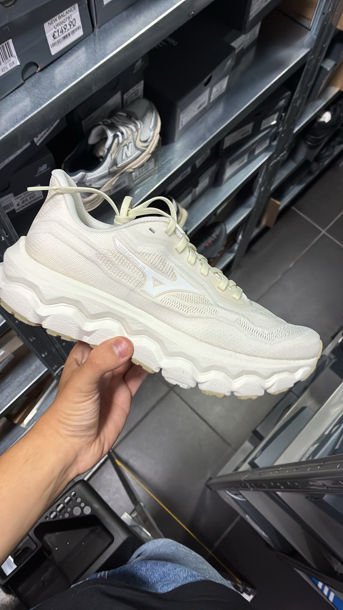 MIZUNO WAVE HORIZON 9 BIANCA