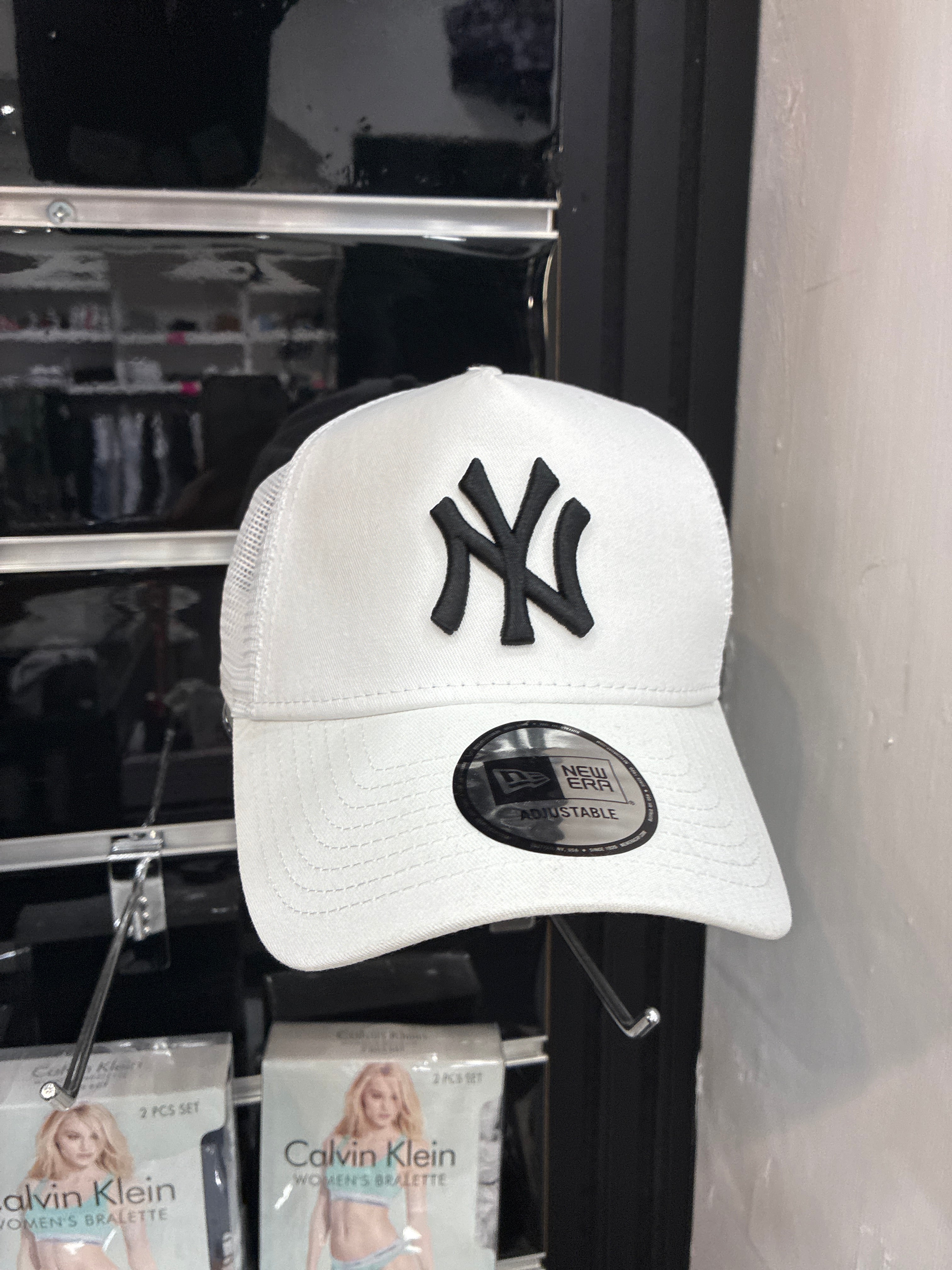CAPPELLO NEW ERA BIANCO